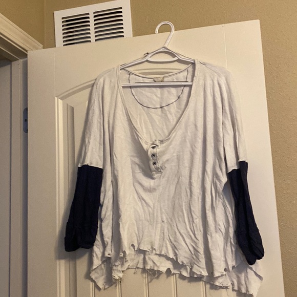 Free people - Picture 1 of 1